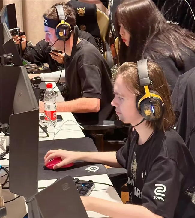 CSGO Elisa大师赛，Fnatic轻松横扫BIG夺冠